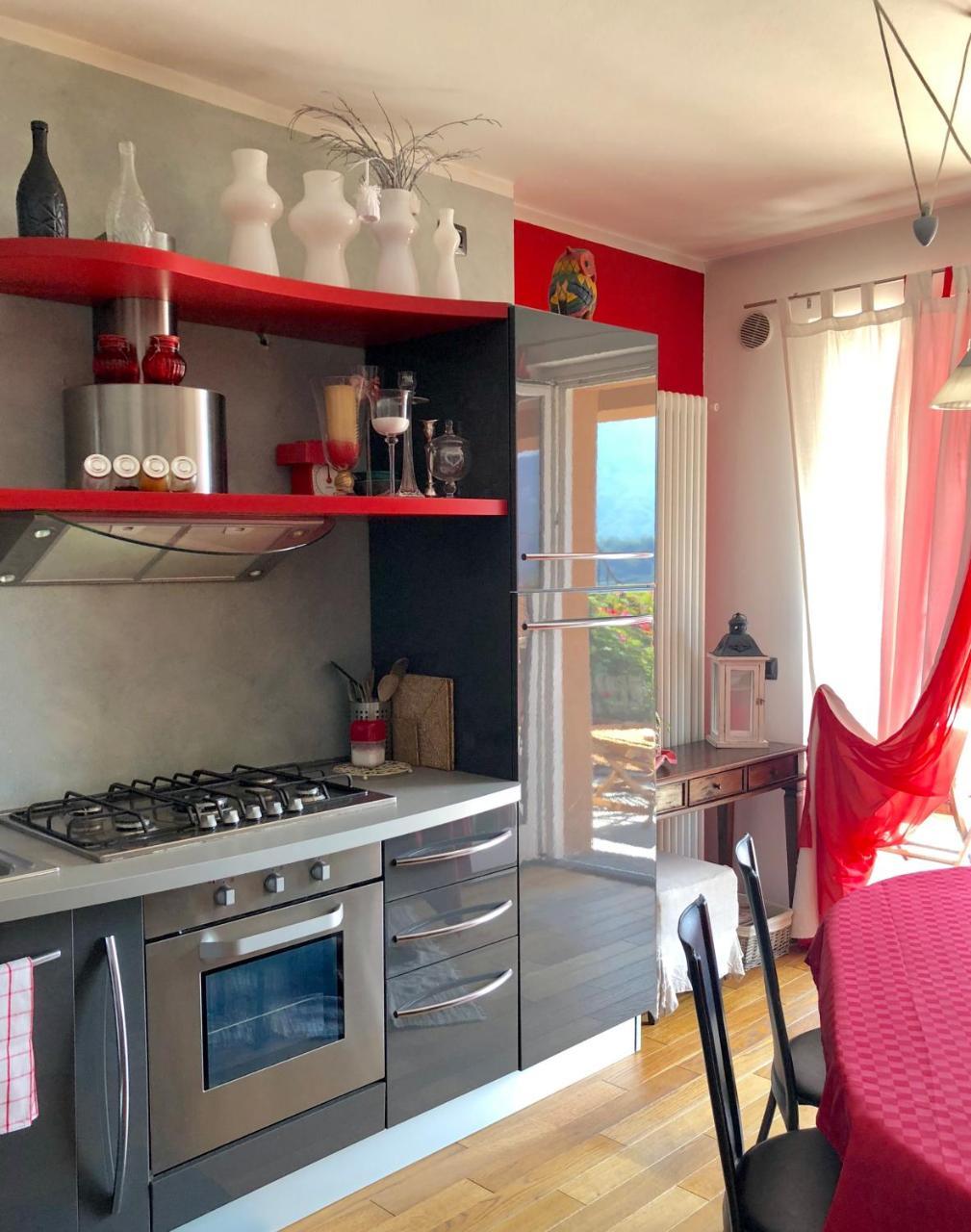 Tremezzina Appartamento Red & Grey Mezzegra Екстер'єр фото