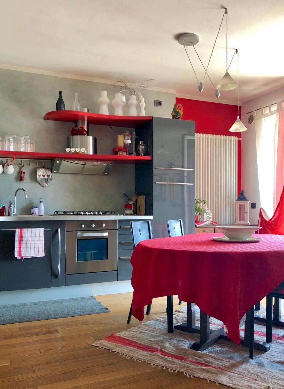 Tremezzina Appartamento Red & Grey Mezzegra Екстер'єр фото